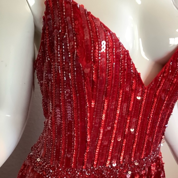 Mac Duggal 4961D Red Sequin Evening Gown - Picture 7 of 12